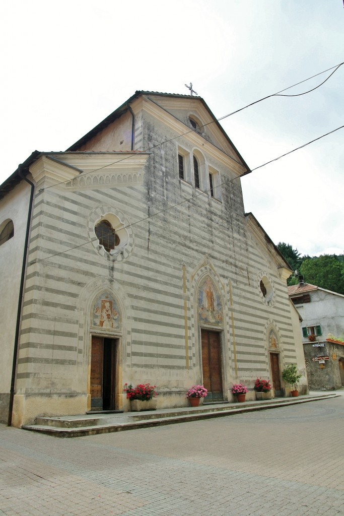 Foto: Iglesia - Calizzano (Liguria), Italia