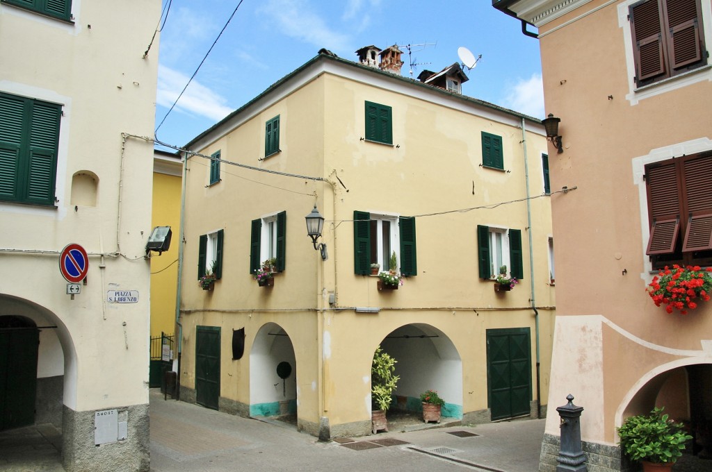 Foto: Centro histórico - Calizzano (Liguria), Italia