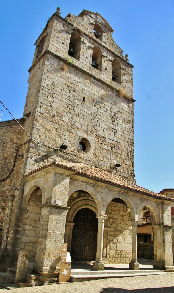 Foto: Iglesia - San Martín del Castañar (Salamanca), España