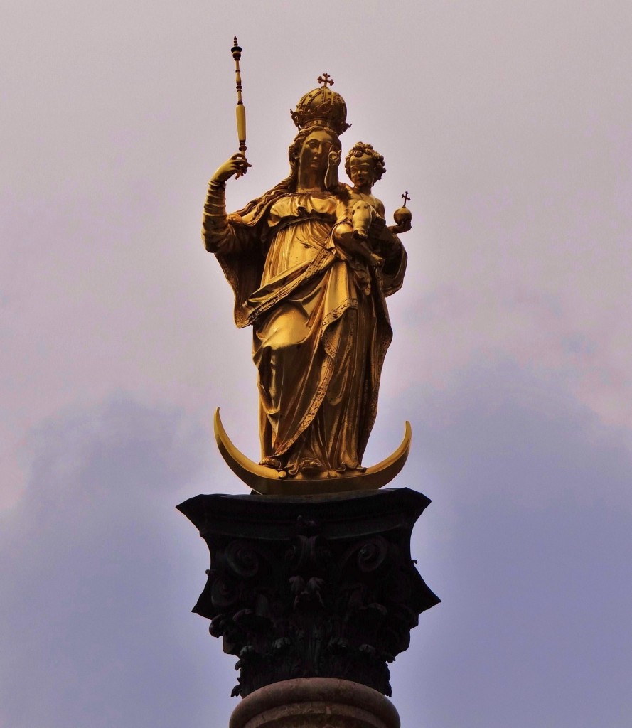 Foto: Marienstatue - München (Bavaria), Alemania