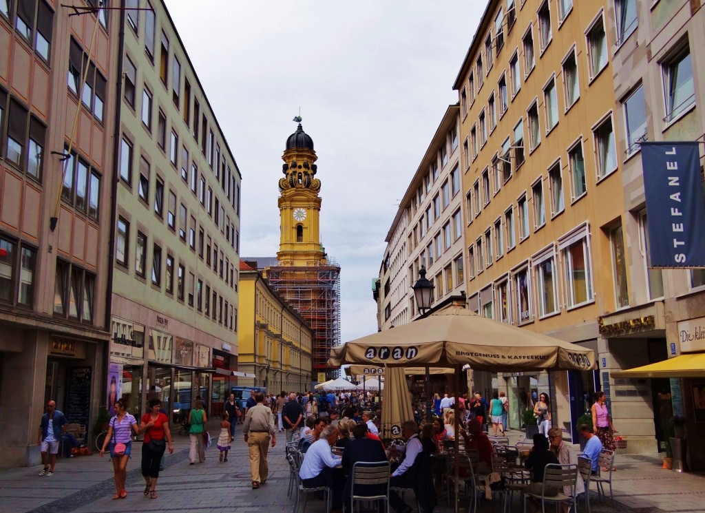 Foto: Theatinerstraße - München (Bavaria), Alemania