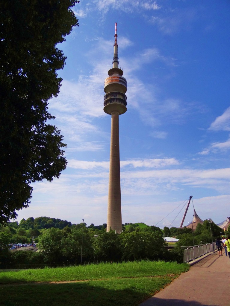 Foto: Olympiaturm - München (Bavaria), Alemania