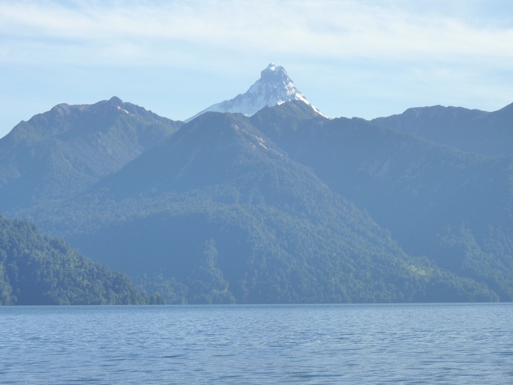 Foto: Parque Nacional Vicente Pérez Rosales. - Osorno (Los Lagos), Chile