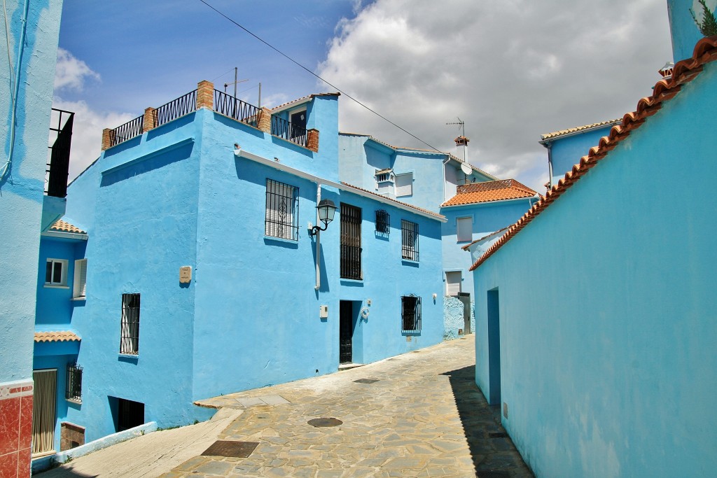 Foto: Vista del pueblo - Júzcar (Málaga), España