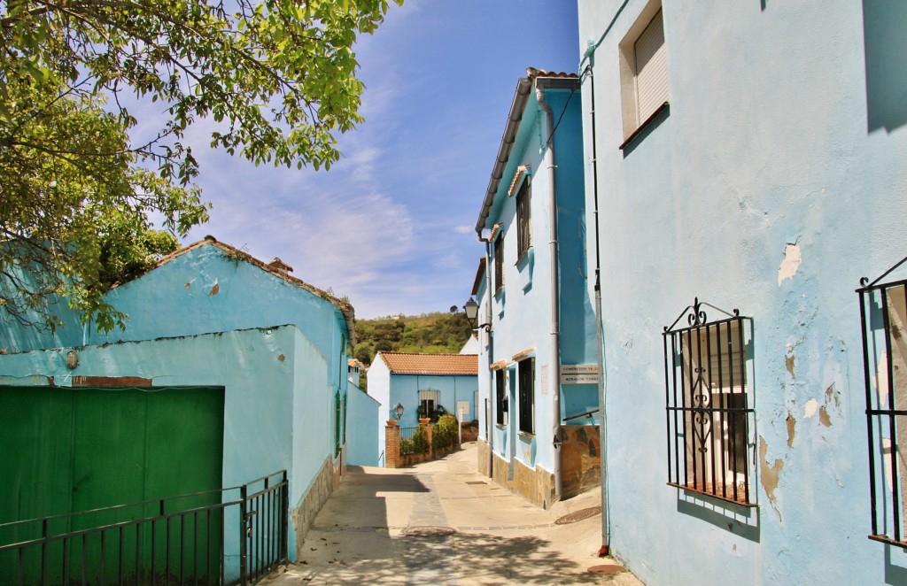 Foto: Vista del pueblo - Júzcar (Málaga), España