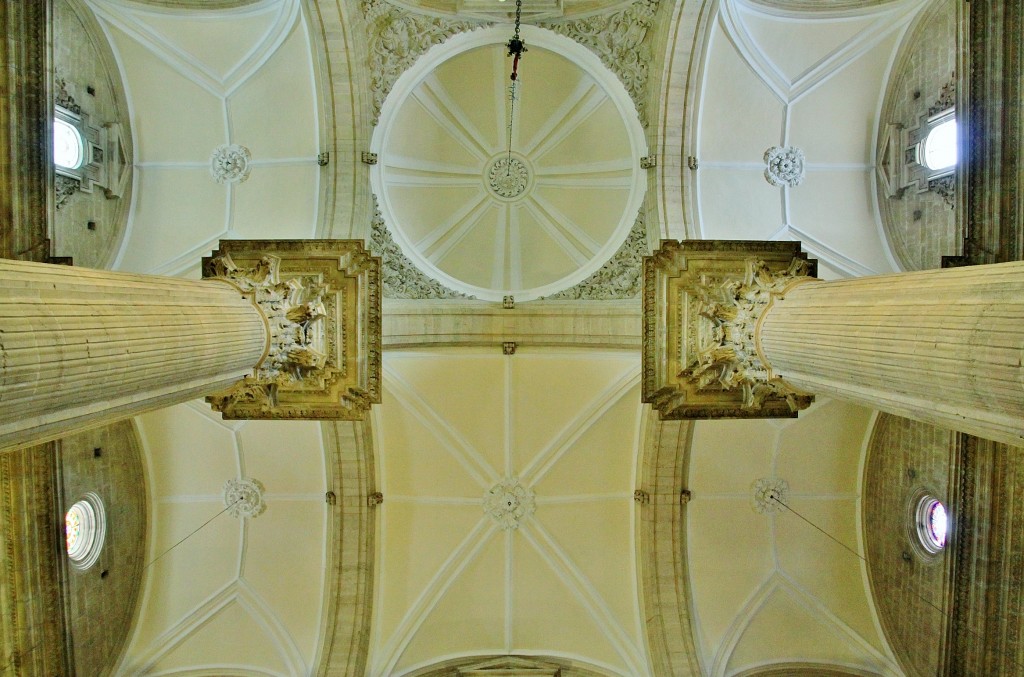 Foto: Interior de la iglesia - Ronda (Málaga), España