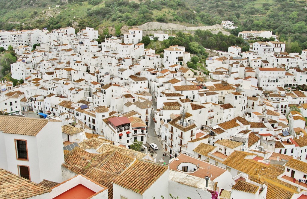 Foto: Vista desde el castillo - Casares (Málaga), España