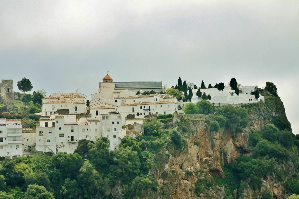 Foto: Vista del pueblo - Casares (Málaga), España