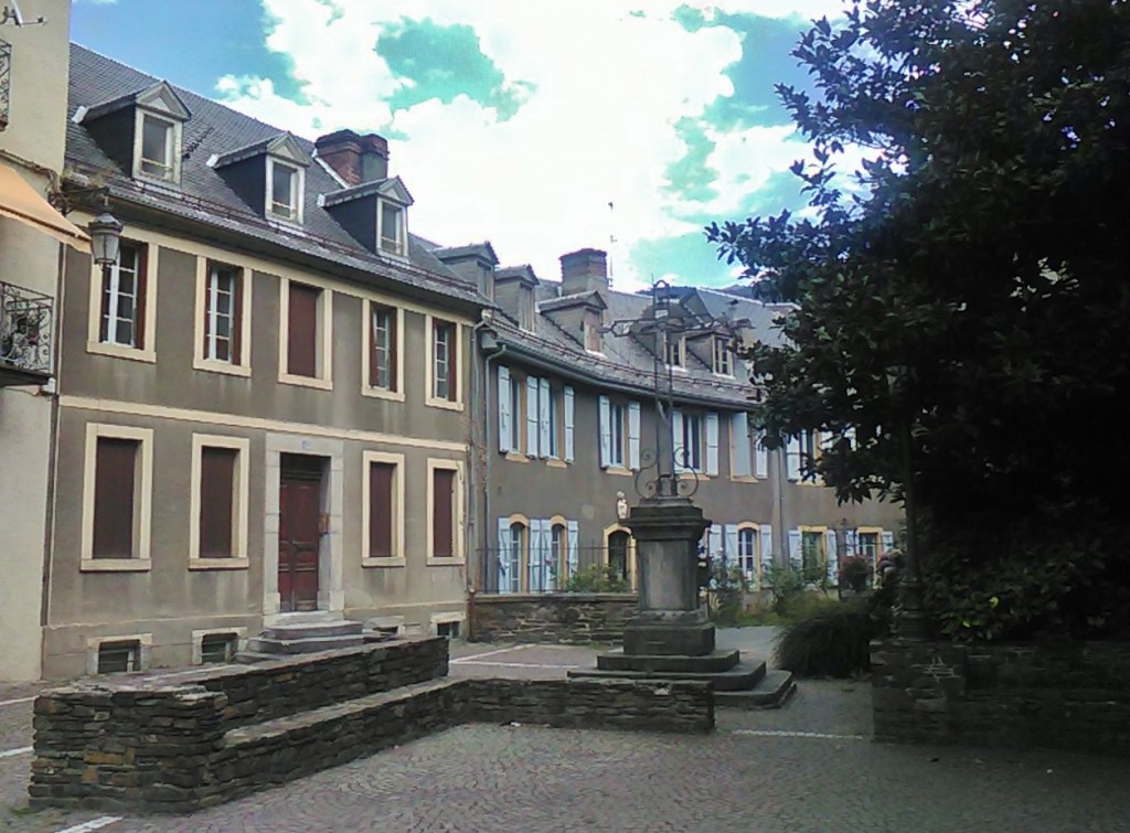 Foto: Centro histórico - Bagneres de Luchon (Midi-Pyrénées), Francia