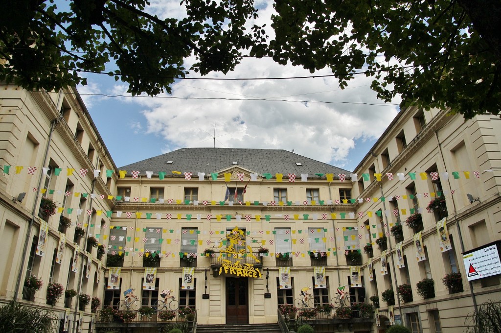 Foto: Centro histórico - Bagneres de Luchon (Midi-Pyrénées), Francia