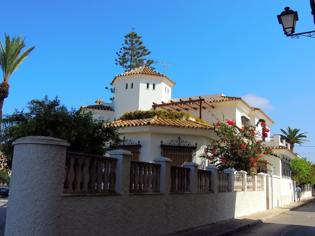 Foto: Calle Jacinto Benavente - Barbate (Cádiz), España