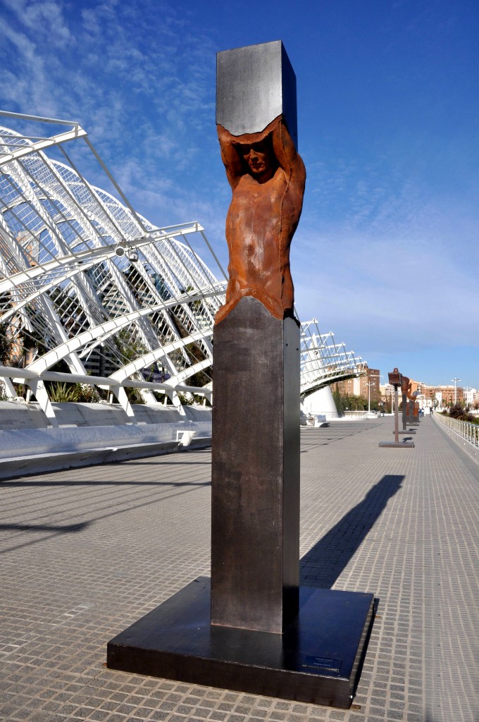 Foto: Escultura de Rogerio Timoteo - Valencia (València), España