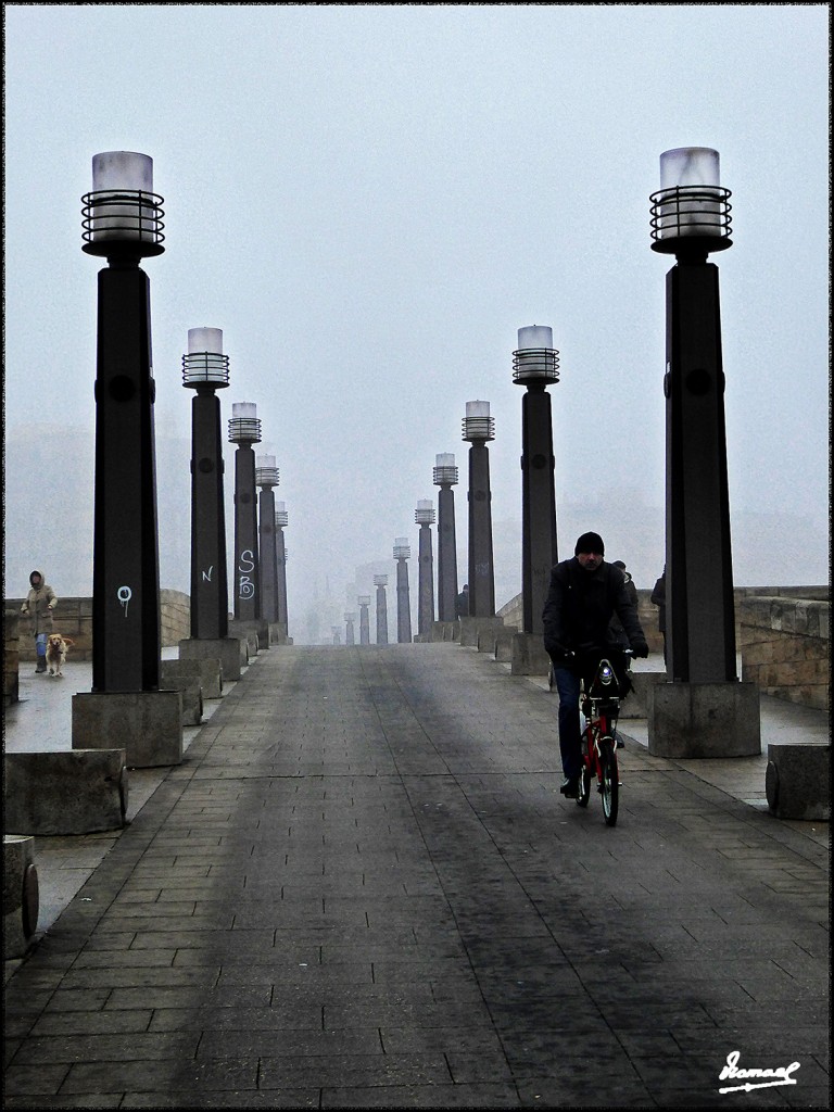 Foto: 161218-18 NIEBLA EN ZARAGOZA - Zaragoza (Aragón), España