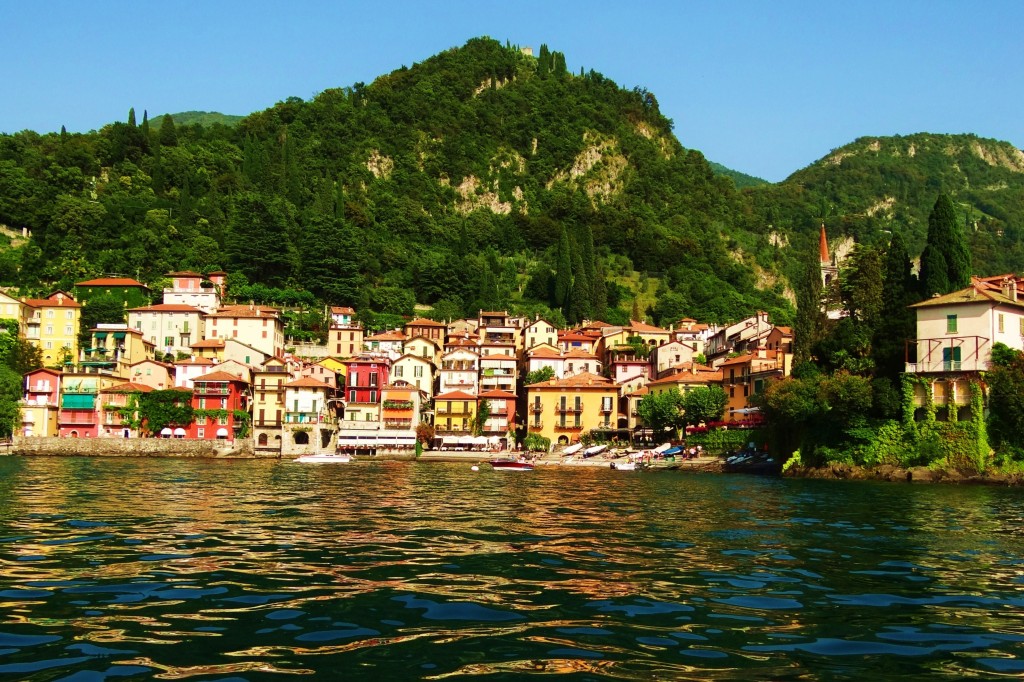 Foto: Lago Di Como - Varenna (Lombardy), Italia