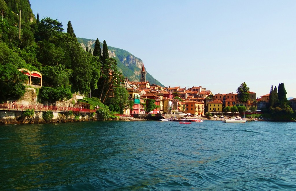 Foto: Lago Di Como - Varenna (Lombardy), Italia