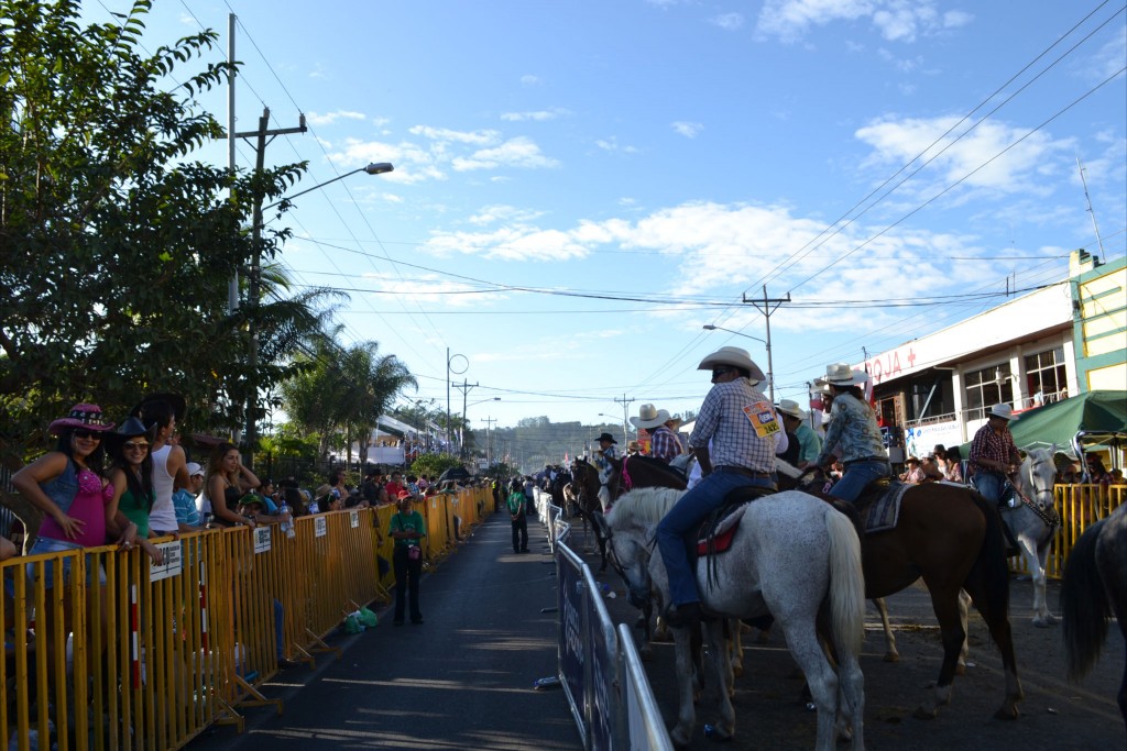 Foto: Tope Palmares 2016-9 - Alajuela, Costa Rica