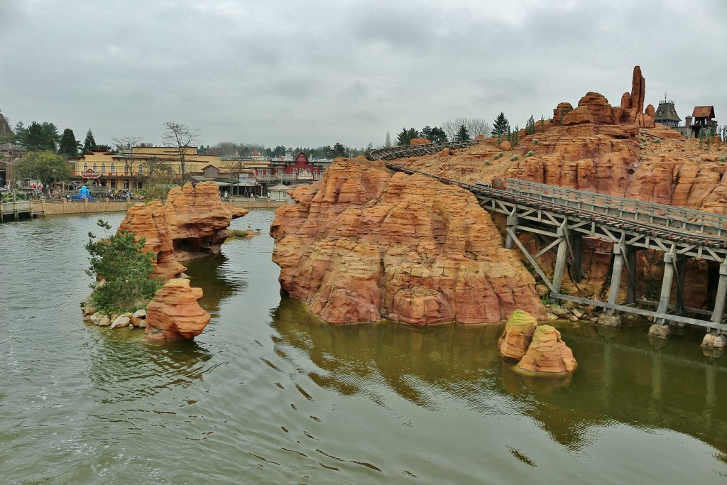 Foto: Disneyland París - Marne-la-Vallée (Île-de-France), Francia