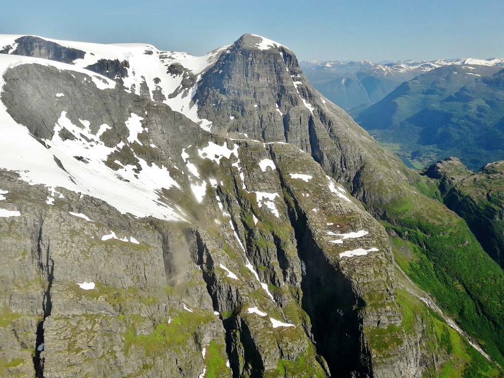 Foto: Vuelo en Helicóptero - Loen (Sogn og Fjordane), Noruega