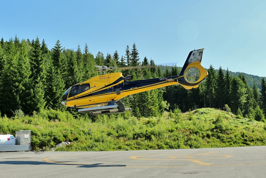 Foto: Vuelo en Helicóptero - Loen (Sogn og Fjordane), Noruega