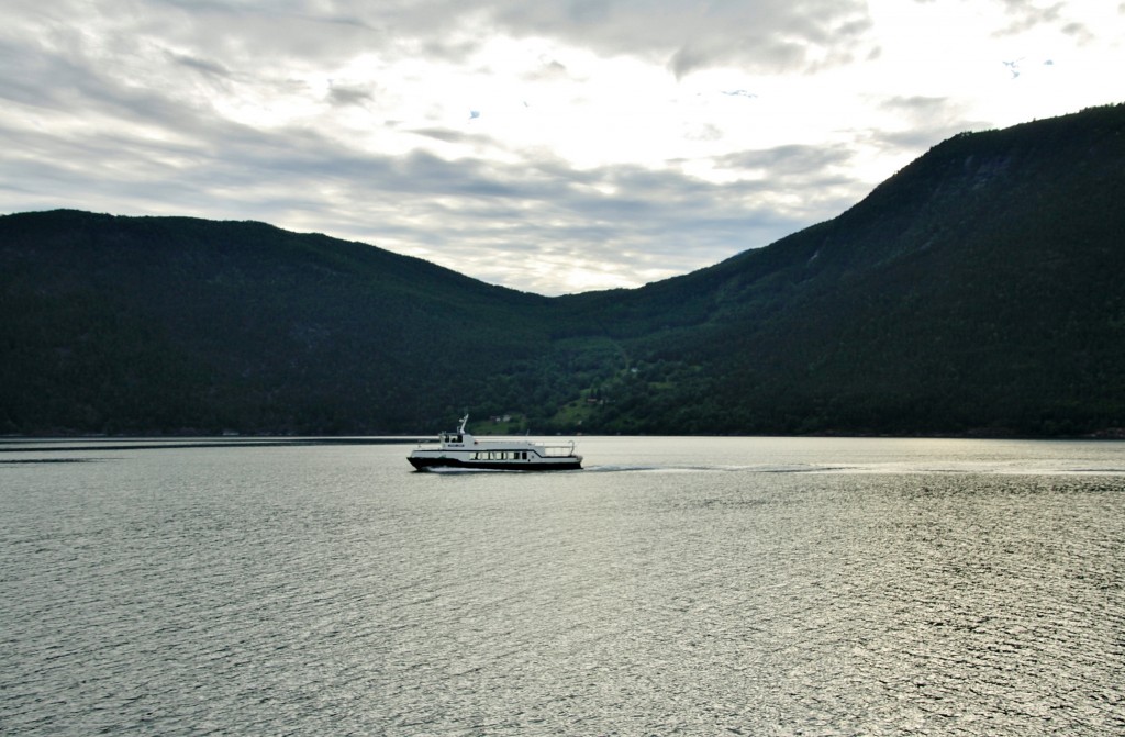 Foto: Fiordo de Sogn - Sogndal, Noruega