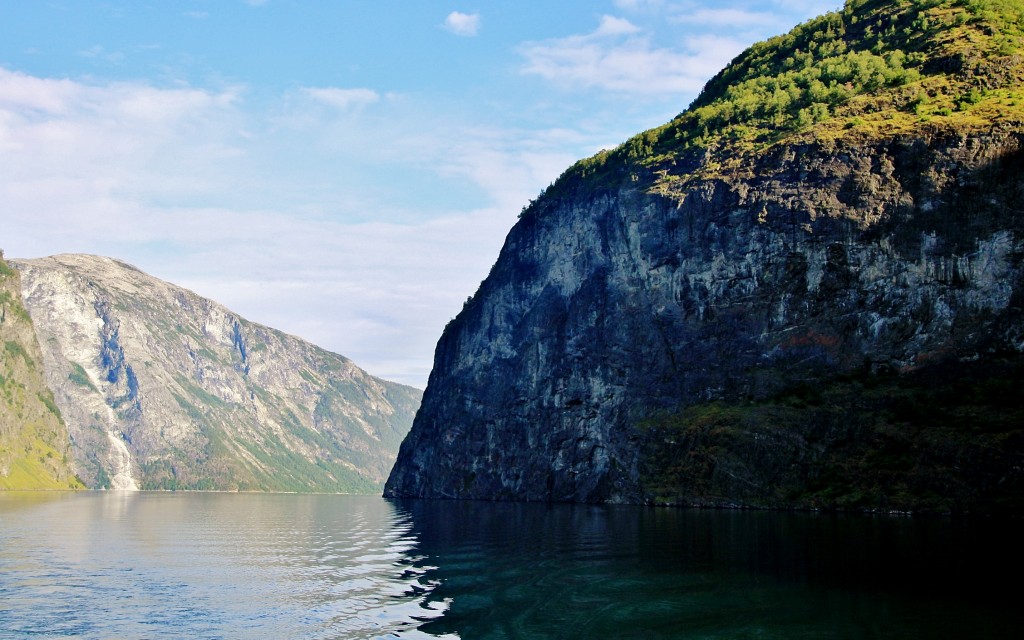 Foto: Navegando - Flam (Sogn og Fjordane), Noruega