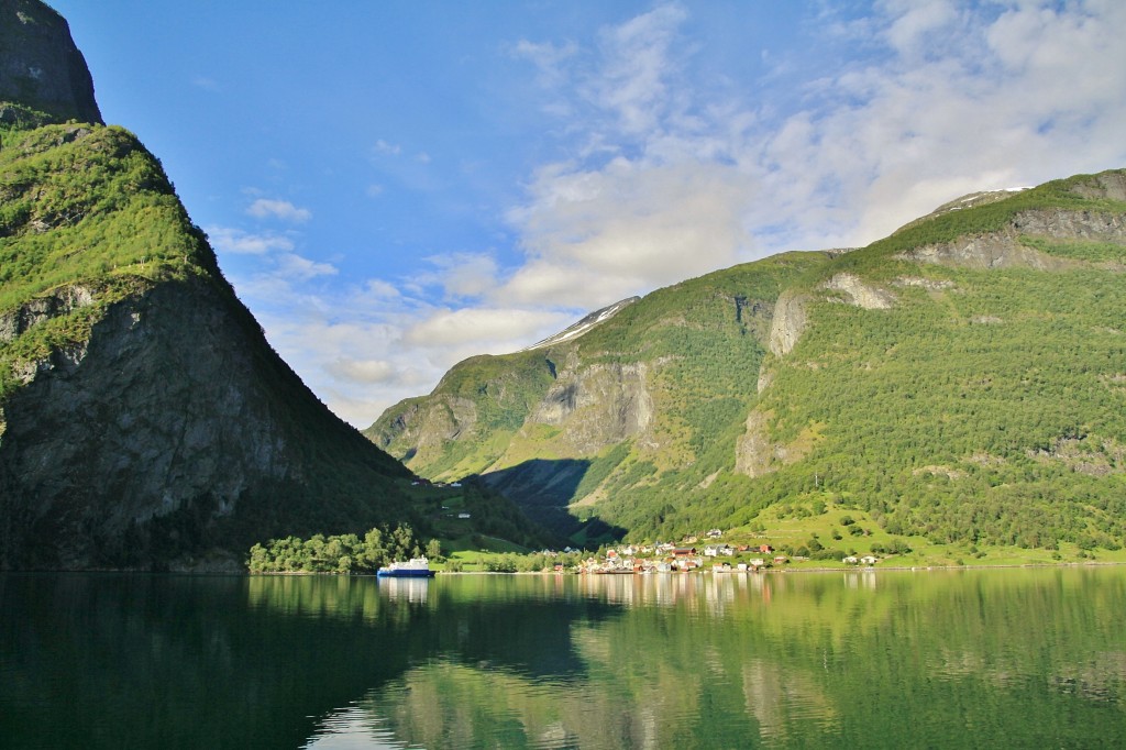 Foto: Navegando - Flam (Sogn og Fjordane), Noruega