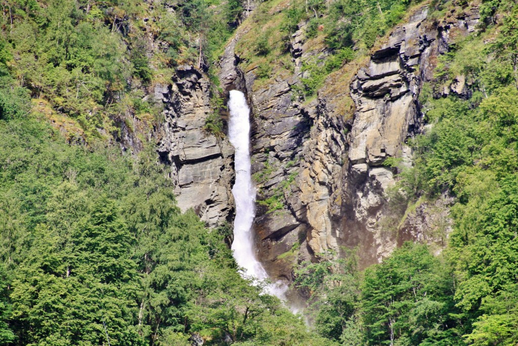 Foto: Navegando - Flam (Sogn og Fjordane), Noruega