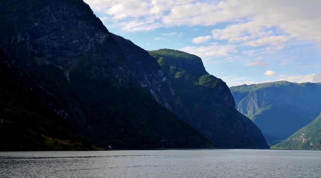 Foto: Navegando - Flam (Sogn og Fjordane), Noruega