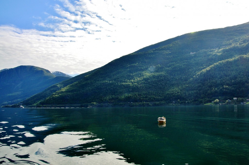 Foto: Navegando - Flam (Sogn og Fjordane), Noruega