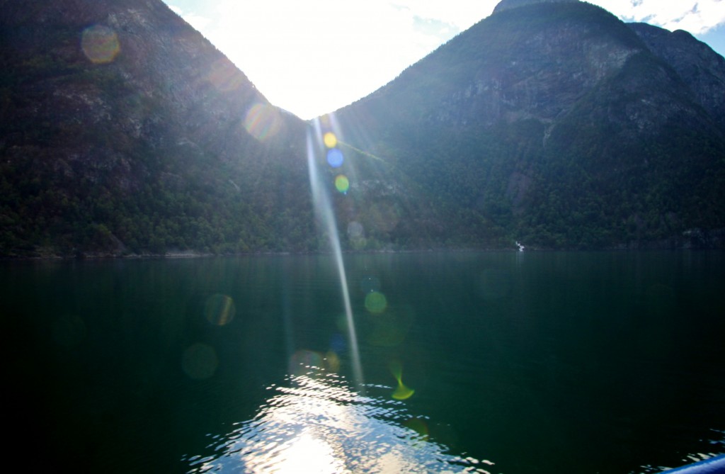 Foto: Navegando - Flam (Sogn og Fjordane), Noruega