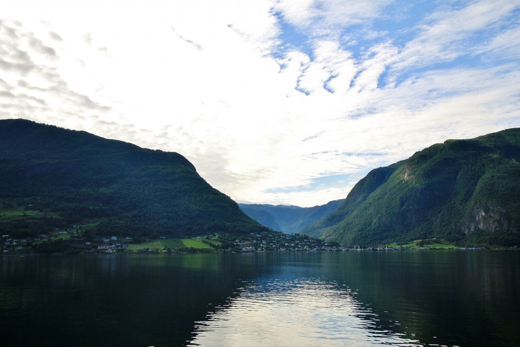 Foto: Navegando - Flam (Sogn og Fjordane), Noruega