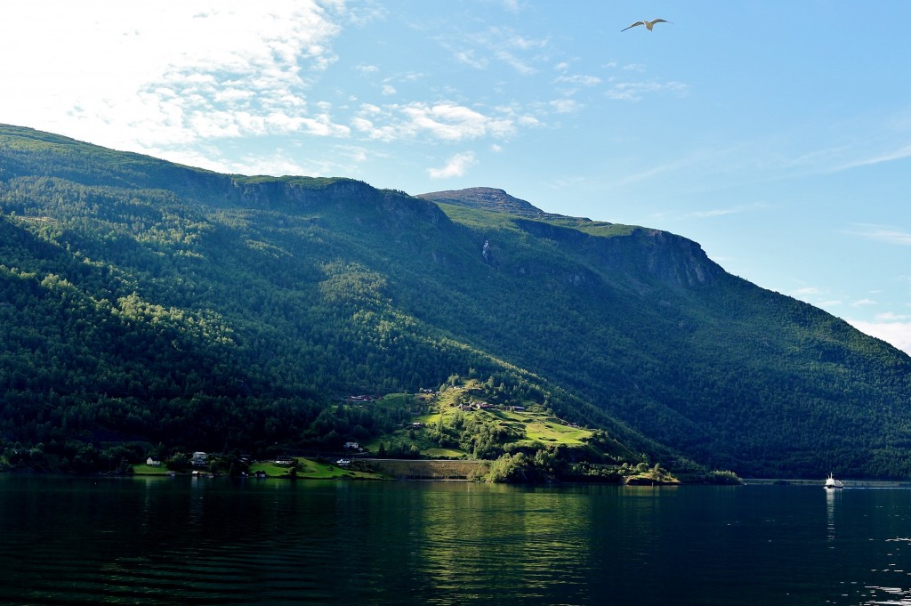 Foto: Navegando - Flam (Sogn og Fjordane), Noruega