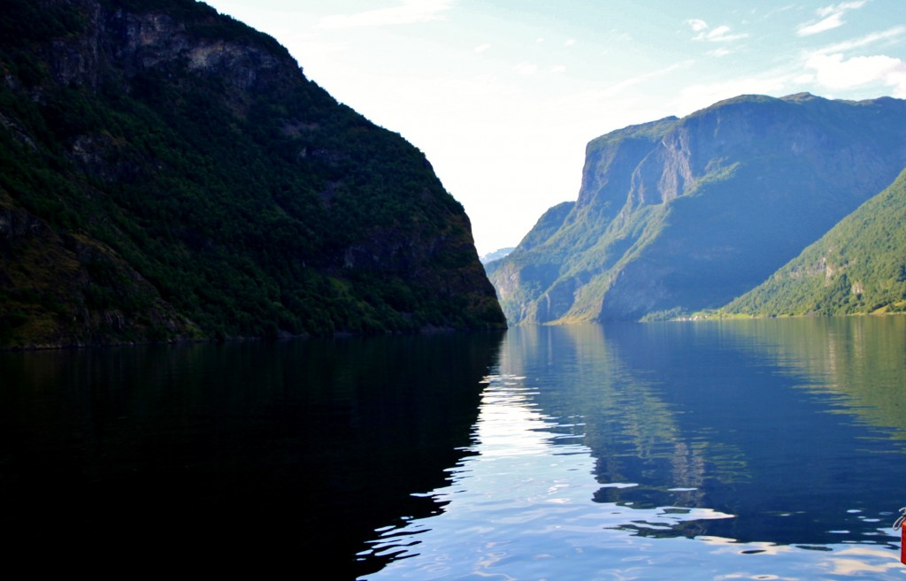 Foto: Navegando - Flam (Sogn og Fjordane), Noruega