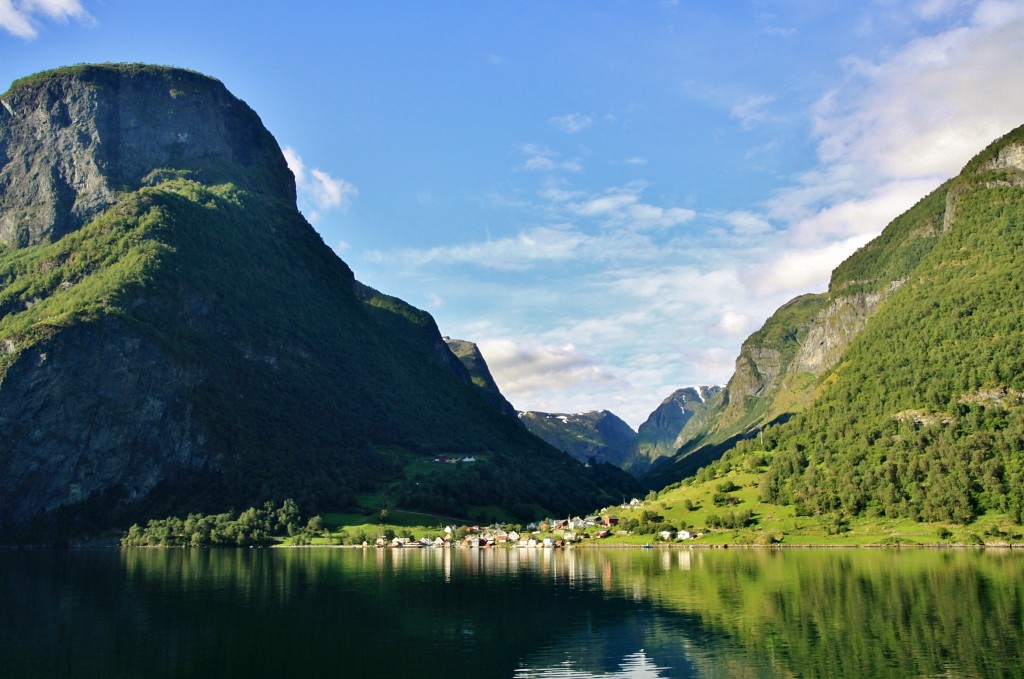 Foto: Navegando - Flam (Sogn og Fjordane), Noruega