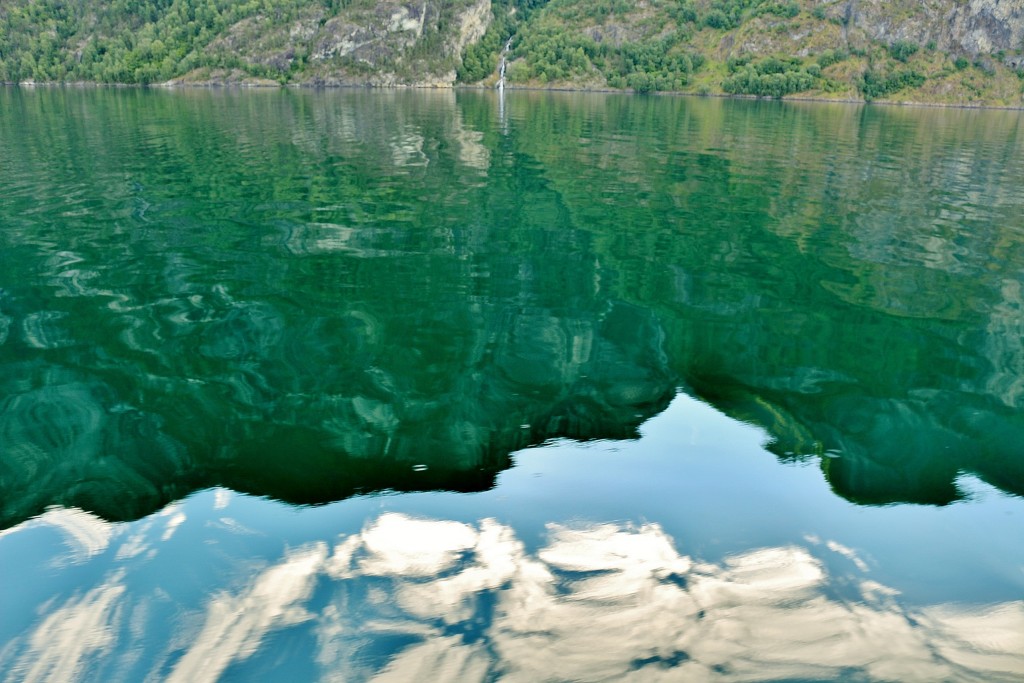 Foto: Navegando - Flam (Sogn og Fjordane), Noruega