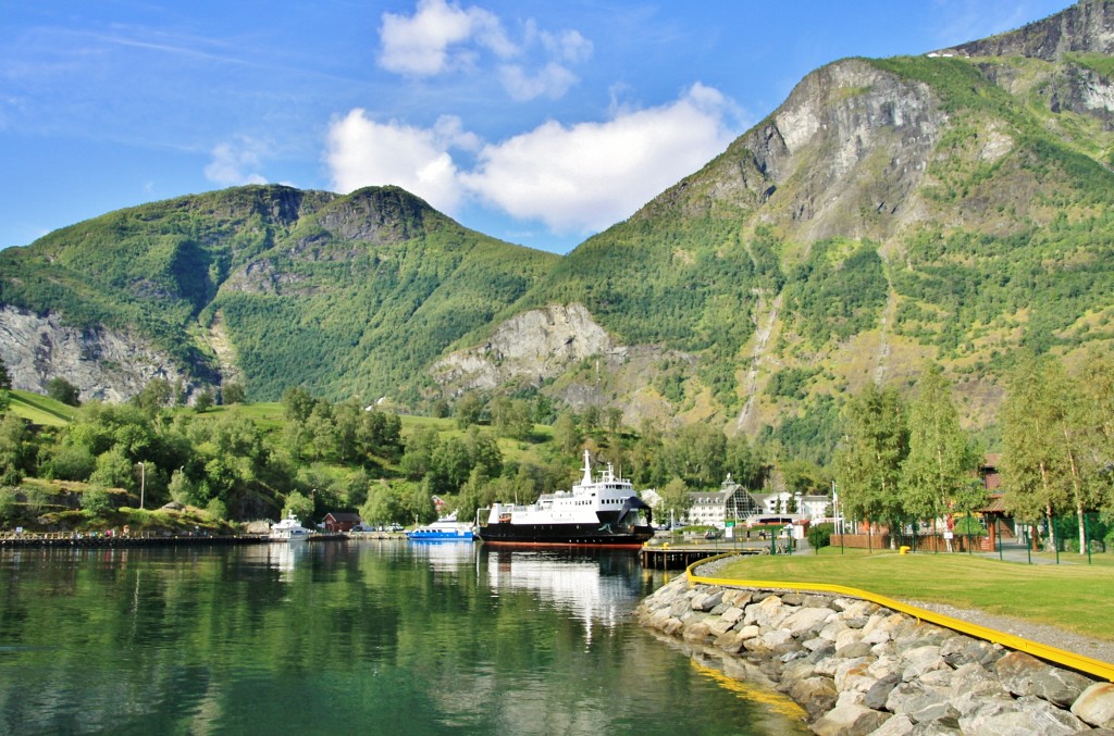 Foto: Navegando - Flam (Sogn og Fjordane), Noruega