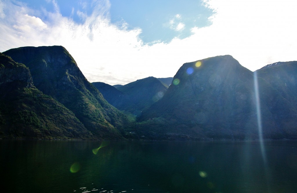 Foto: Navegando - Flam (Sogn og Fjordane), Noruega