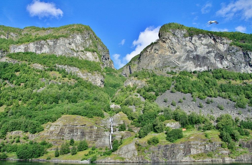 Foto: Navegando - Flam (Sogn og Fjordane), Noruega