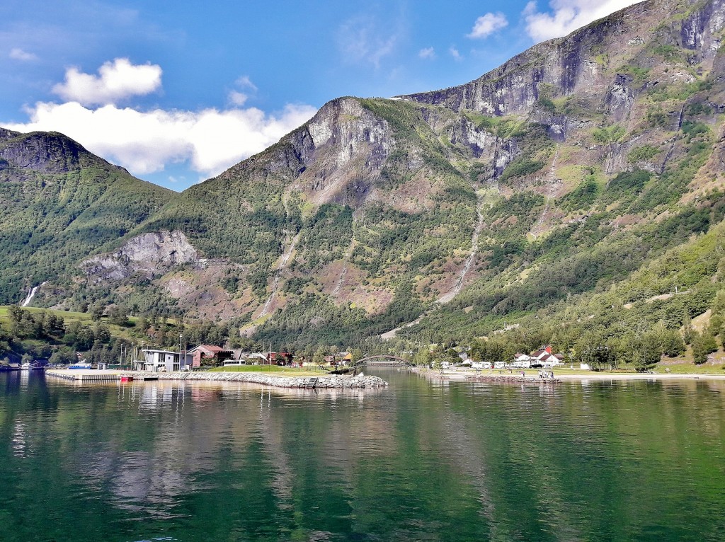 Foto: Navegando - Flam (Sogn og Fjordane), Noruega