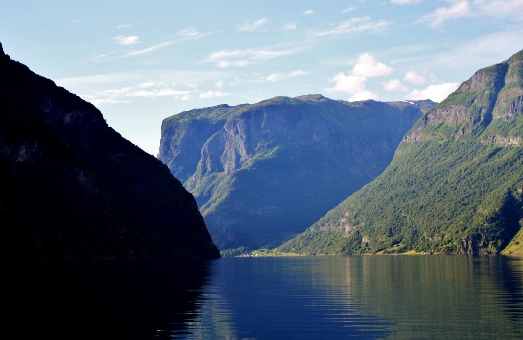 Foto: Navegando - Flam (Sogn og Fjordane), Noruega