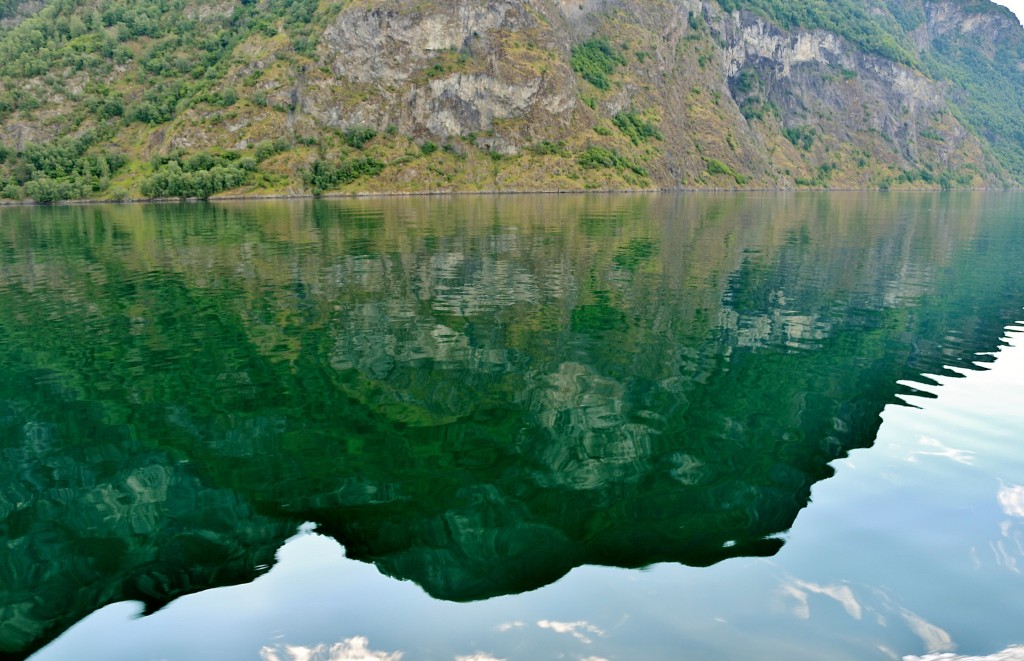 Foto: Navegando - Flam (Sogn og Fjordane), Noruega