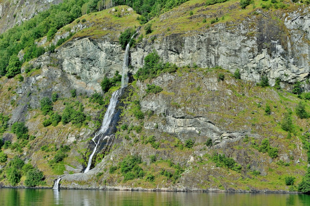 Foto: Navegando - Flam (Sogn og Fjordane), Noruega