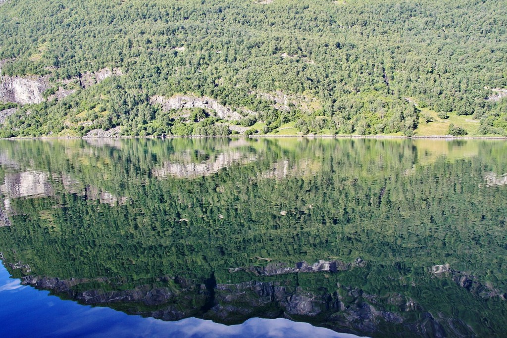 Foto: Navegando - Flam (Sogn og Fjordane), Noruega