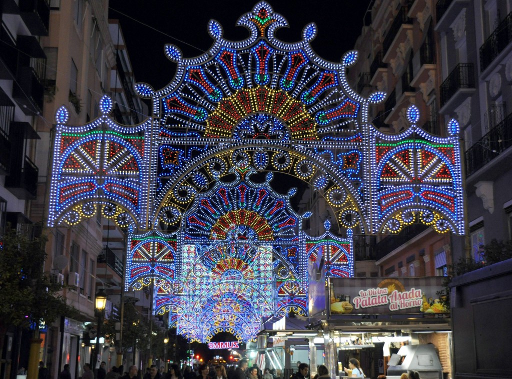 Foto: Iluminacion fallas - Valencia (València), España