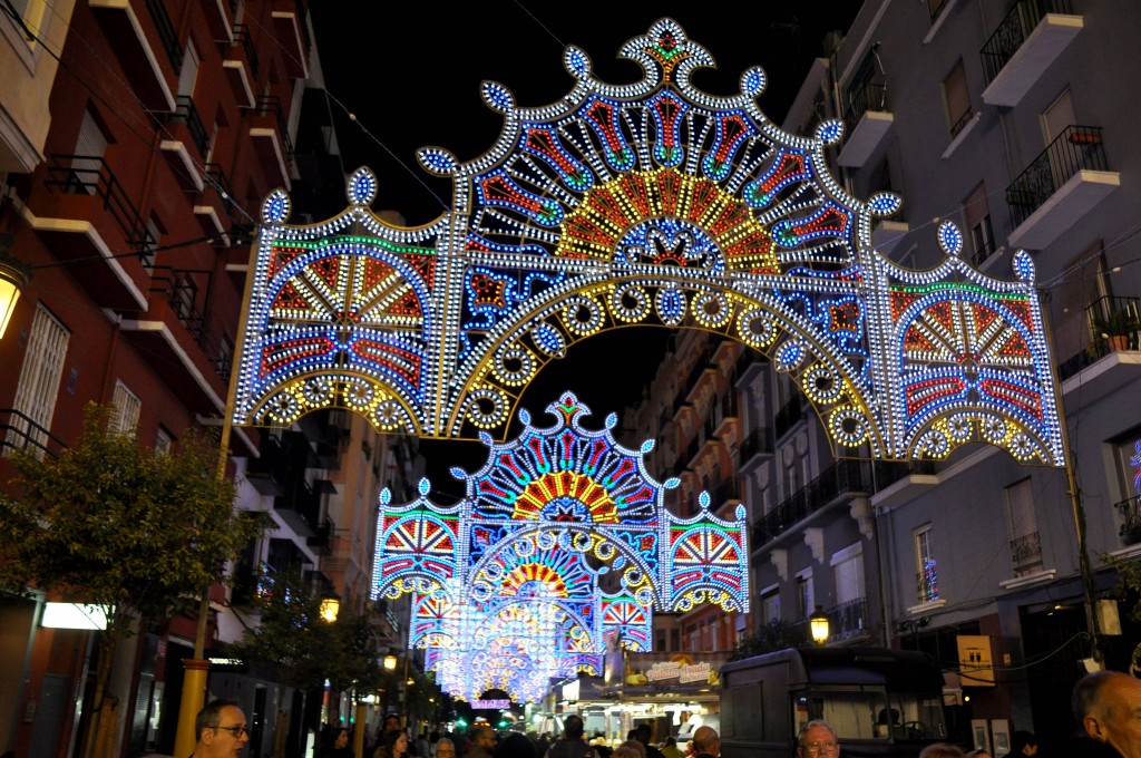 Foto: Iluminacion fallas - Valencia (València), España