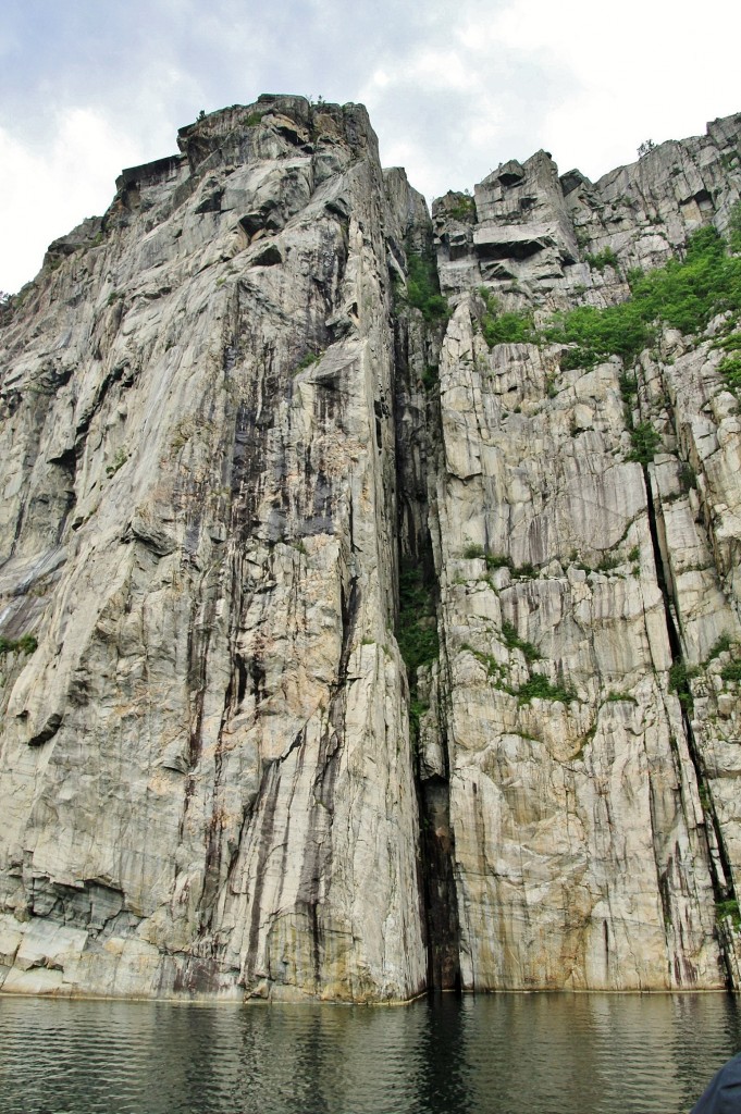 Foto: Navegando por el fiordo - Stavanger (Rogaland), Noruega