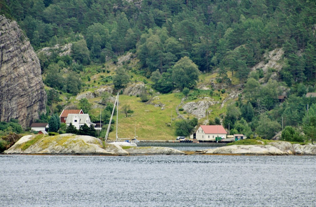 Foto: Navegando por el fiordo - Stavanger (Rogaland), Noruega