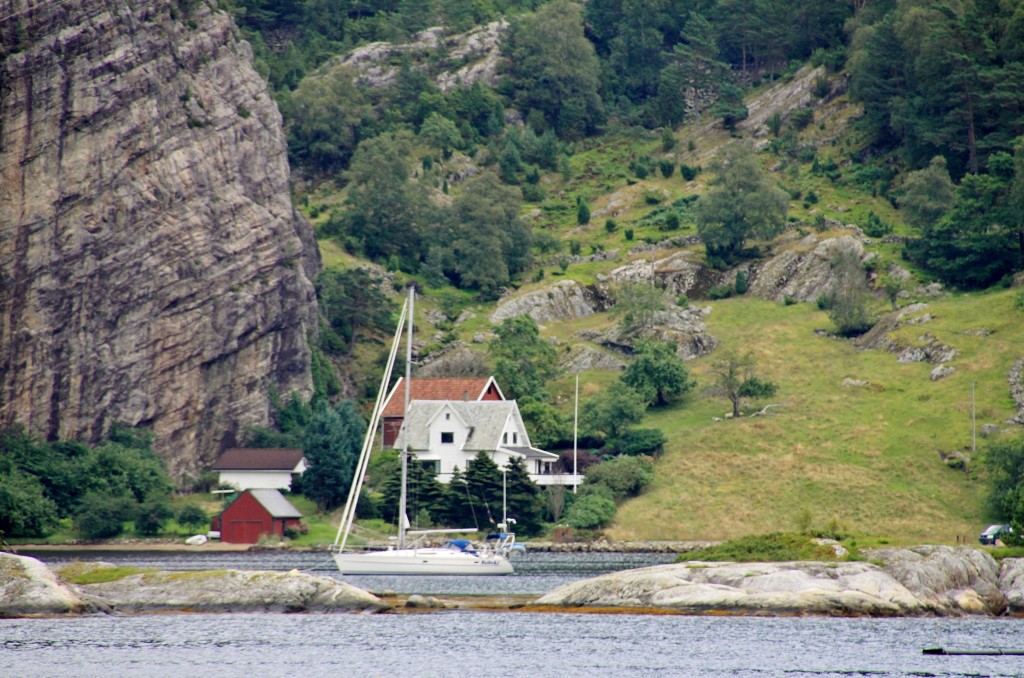 Foto: Navegando por el fiordo - Stavanger (Rogaland), Noruega