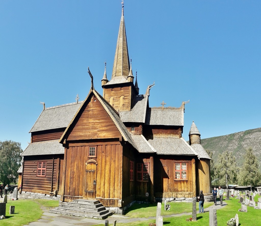 Foto: Stavkirke medieval - Lom (Oppland), Noruega