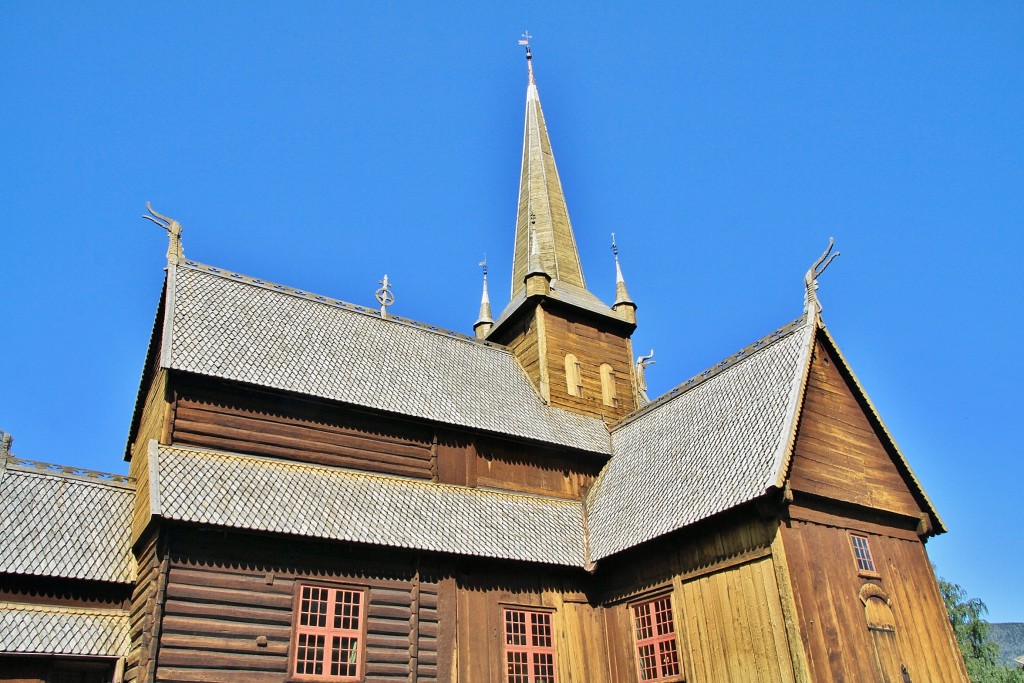 Foto: Stavkirke medieval - Lom (Oppland), Noruega